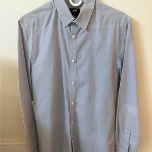 H&M Slim Fit Easy Iron Dress Shirt – Size M (Blue Pinstripe)